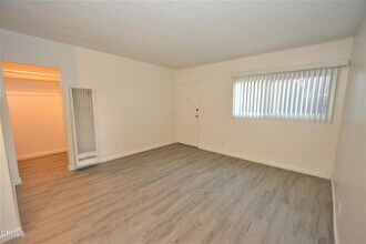 710 W Channel Islands Blvd-Unit -C-08 in Oxnard, CA - Building Photo - Building Photo