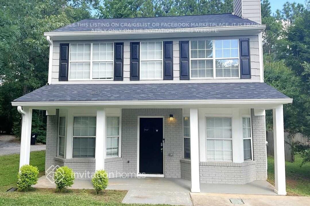 3785 Cypress Pointe Dr in Union City, GA - Building Photo