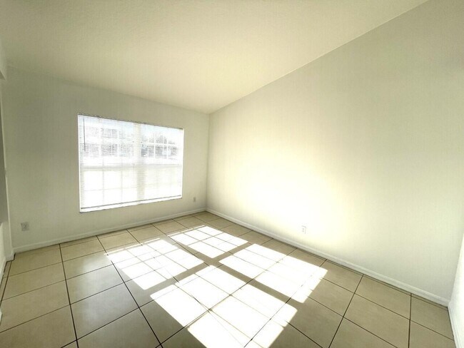 1061 SW Coleman Ave in Port St. Lucie, FL - Building Photo - Building Photo