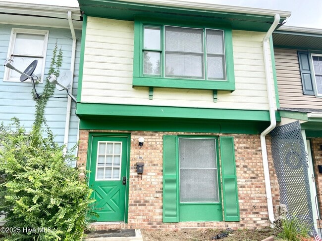 property at 606 W Church St