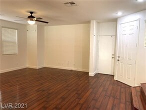 11759 Fern Creek Ln in Las Vegas, NV - Building Photo - Building Photo