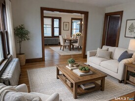 36 Oakwood Ave in West Hartford, CT - Building Photo