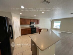 31038 Mandolin Cay Ave in Wesley Chapel, FL - Building Photo - Building Photo