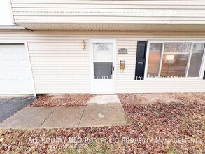 4601 Paxton Dr S in Hilliard, OH - Building Photo - Building Photo