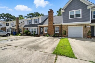 1895 Wildwood Dr in Virginia Beach, VA - Building Photo - Building Photo