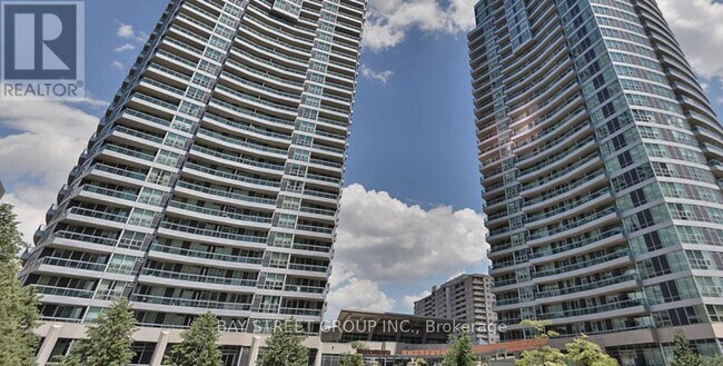 property at 33-1633 Elm Dr W