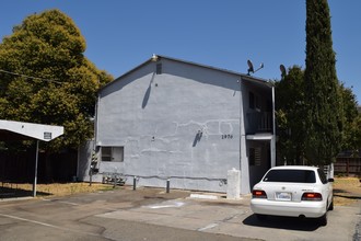 1962 Edwards Ave in Merced, CA - Building Photo - Building Photo