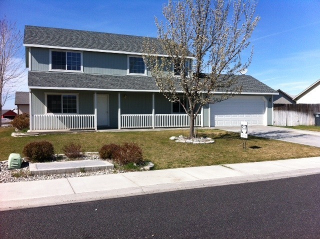 property at 1436 Husky Dr