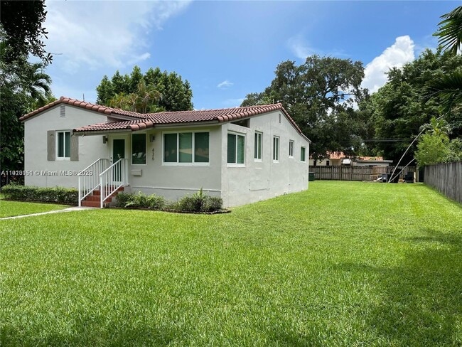 436 Lark Ave in Miami Springs, FL - Building Photo - Building Photo