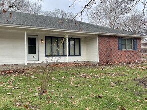 235 N Michigan St in Lawrence, KS - Building Photo - Building Photo