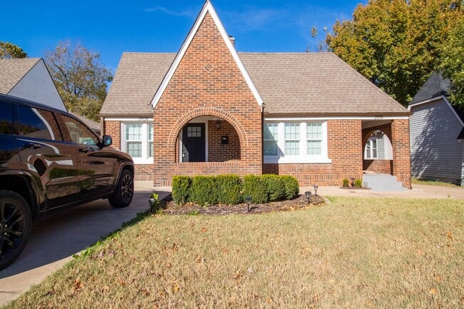 property at 2519-2521 NW 20th St