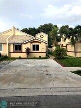 20554 SW 93rd Ave in Cutler Bay, FL - Building Photo - Building Photo
