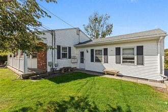 3421 Pawtucket Ave in East Providence, RI - Building Photo - Building Photo