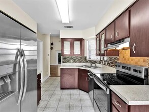 7212 Alston Ct in Orlando, FL - Building Photo - Building Photo
