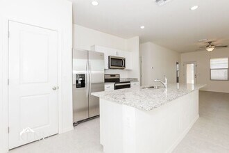 18391 Los Gabrieles Wy in Maricopa, AZ - Foto de edificio - Building Photo