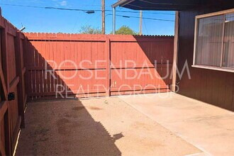 2625 N Alvernon Way in Tucson, AZ - Building Photo - Building Photo