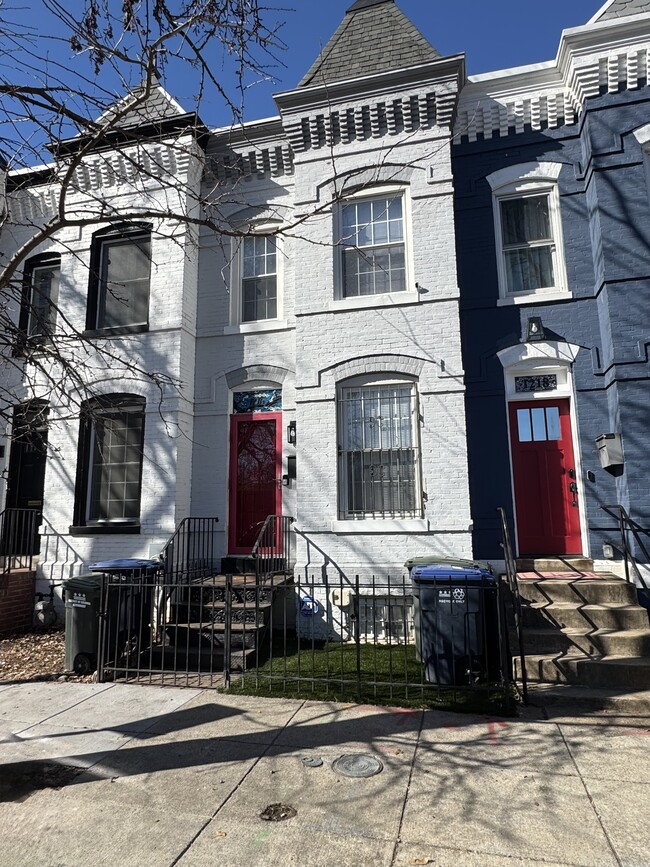 property at 1216 Kirby St NW