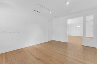 1296 NE 99th St in Miami Shores, FL - Building Photo - Building Photo