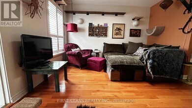 70 Twenty Fourth St in Toronto, ON - Building Photo - Building Photo