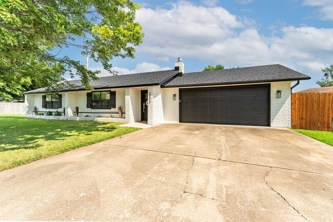 property at 1906 SE Taylor St