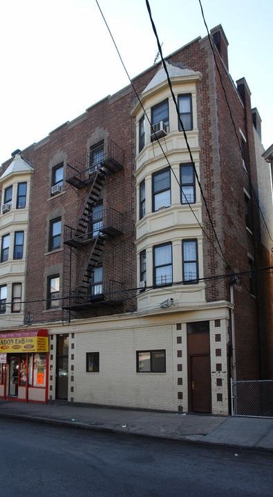 189-191 Linden St in Yonkers, NY - Building Photo