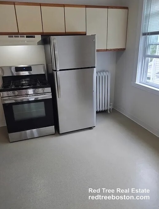 property at 62 Boyd St