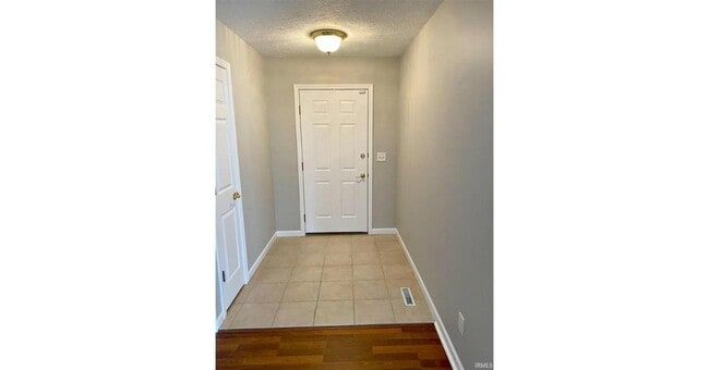 10649 Midway Dr in Newburgh, IN - Building Photo - Building Photo