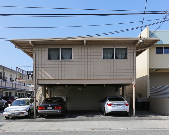 1907 Democrat St in Honolulu, HI - Building Photo - Building Photo