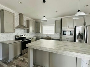 3678 Golf Cart Dr in North Fort Myers, FL - Building Photo - Building Photo