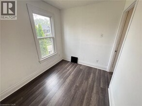 137 Avondale St in Hamilton, ON - Building Photo - Building Photo