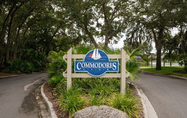 2325 Commodores Club Blvd in St. Augustine, FL - Building Photo - Building Photo