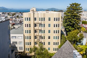 1835 Vallejo in San Francisco, CA - Foto de edificio - Building Photo