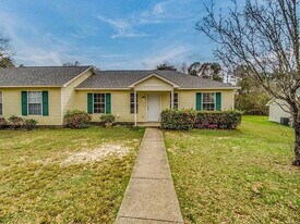 1005 Sable Dr in Pensacola, FL - Building Photo