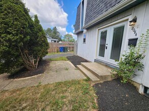 2084 Brookfield Rd in Columbus, OH - Foto de edificio - Building Photo