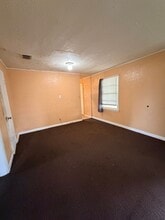 7137 Burlingame Blvd in Shreveport, LA - Building Photo - Building Photo