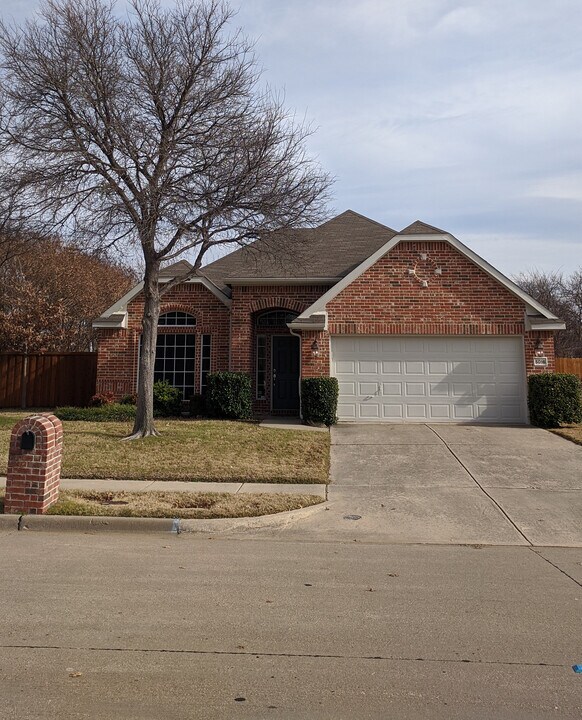 5016 Springflower Dr in Frisco, TX - Building Photo
