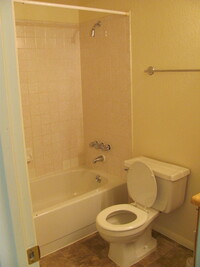 5520 Bowden Loop, Unit B photo'