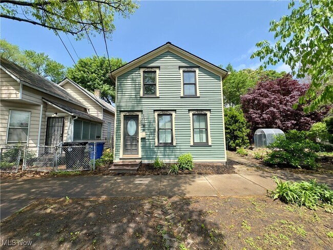 3504 Whitman Ave in Cleveland, OH - Building Photo - Building Photo