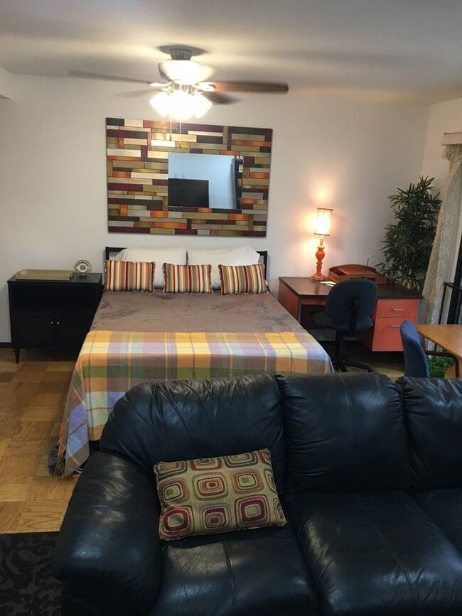 property at 11114 Oak Leaf Dr