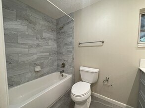 18109 Crawley Rd in Odessa, FL - Building Photo - Building Photo