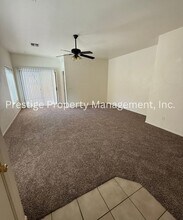 135 E Calle Puente Azul in Sahuarita, AZ - Building Photo - Building Photo