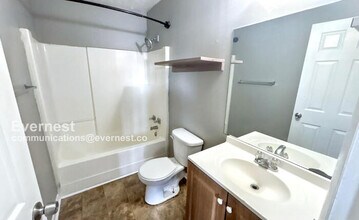 5112 Linbar Dr in Nashville, TN - Building Photo - Building Photo