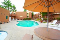 Pool - Sycamore Creek Apartamentos in Tucson, Arizona