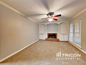 5044 Rosemeade Ct in Powder Springs, GA - Foto de edificio - Building Photo