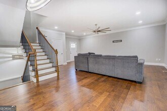 30 Magan Ct in Porterdale, GA - Foto de edificio - Building Photo