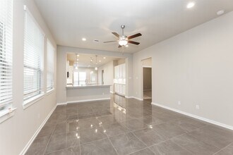 24219 Tallgrass Mdw Trl in Katy, TX - Building Photo - Building Photo