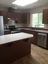 8832 Shady Forest Pl NE in Bremerton, WA - Building Photo - Building Photo