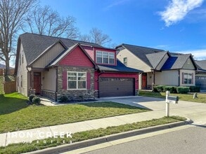 24 Onteora Oaks Dr in Asheville, NC - Building Photo - Building Photo