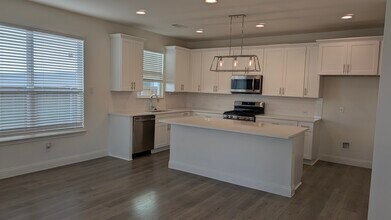 3412 Vista Highlands Ln in Fort Worth, TX - Building Photo - Building Photo