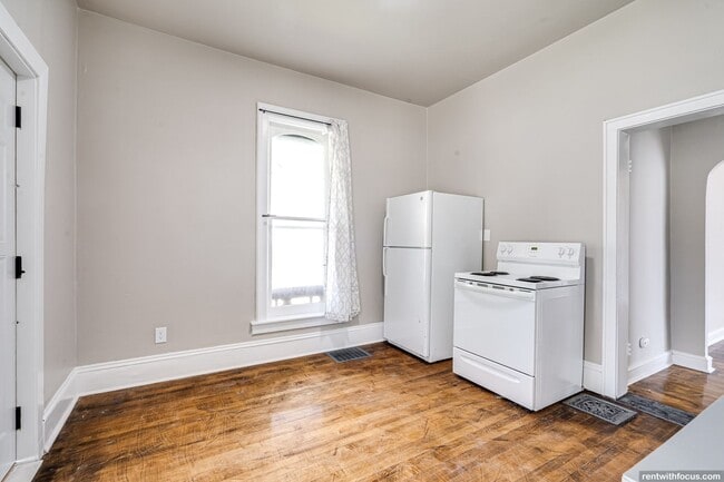 505 W Atlantic St in Appleton, WI - Building Photo - Building Photo